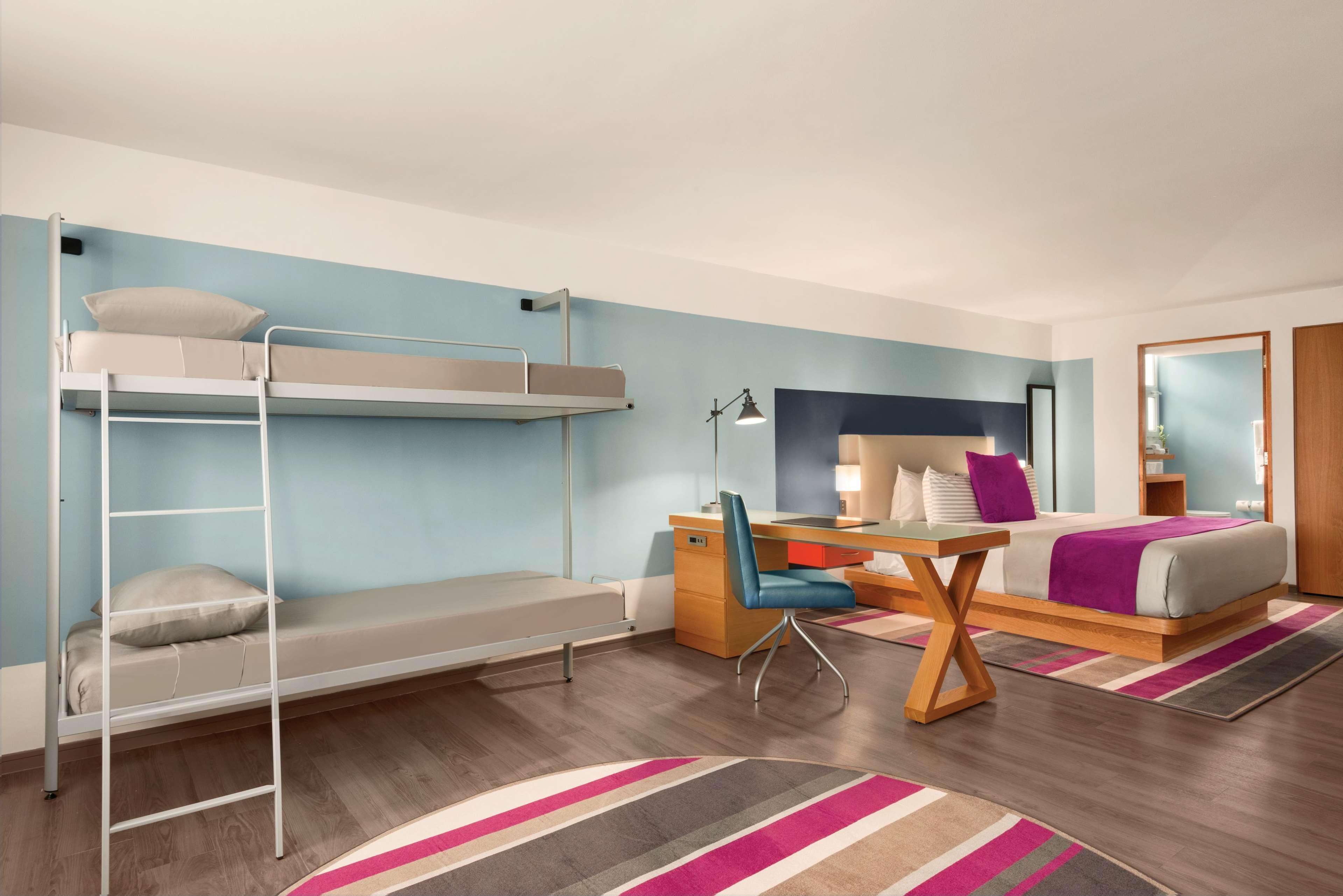Tryp By Wyndham Isla Verde San Juan Bagian luar foto