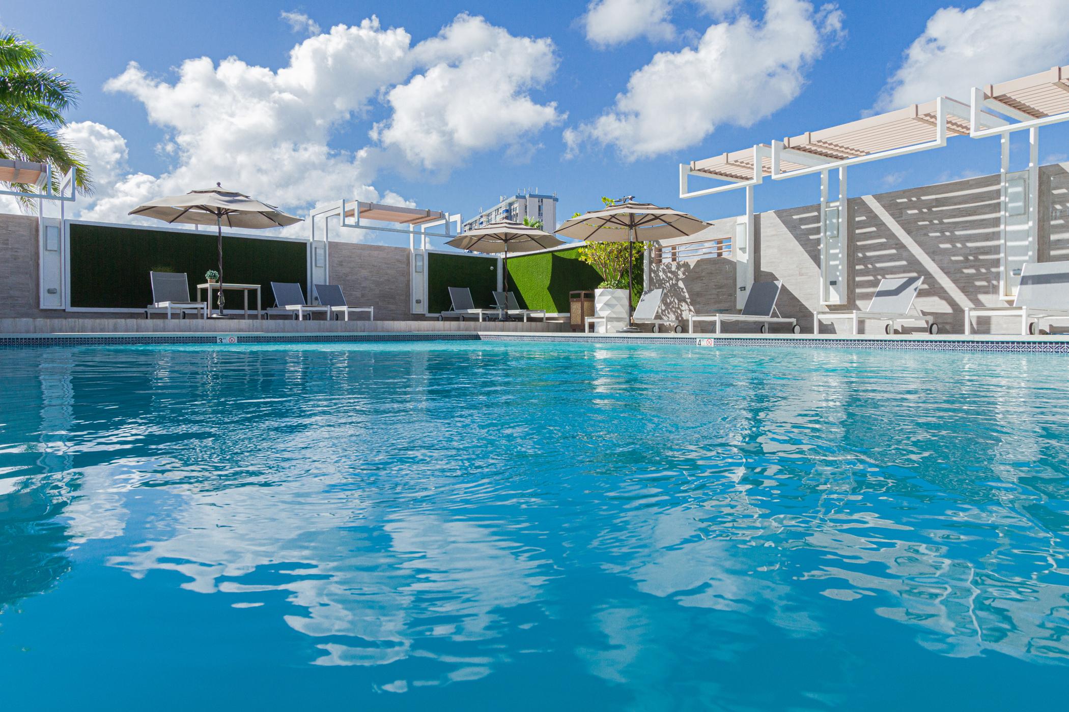Tryp By Wyndham Isla Verde San Juan Bagian luar foto